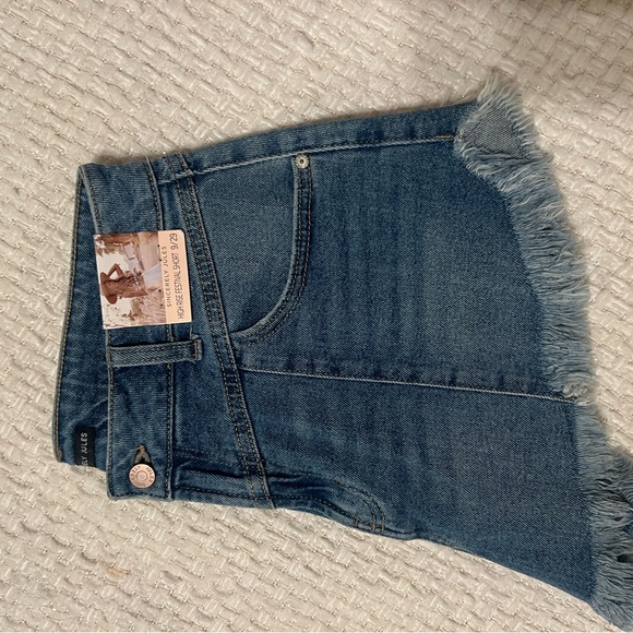 NWT SINCERELY JULES blue denim shorts size 9/29 - Picture 3 of 4